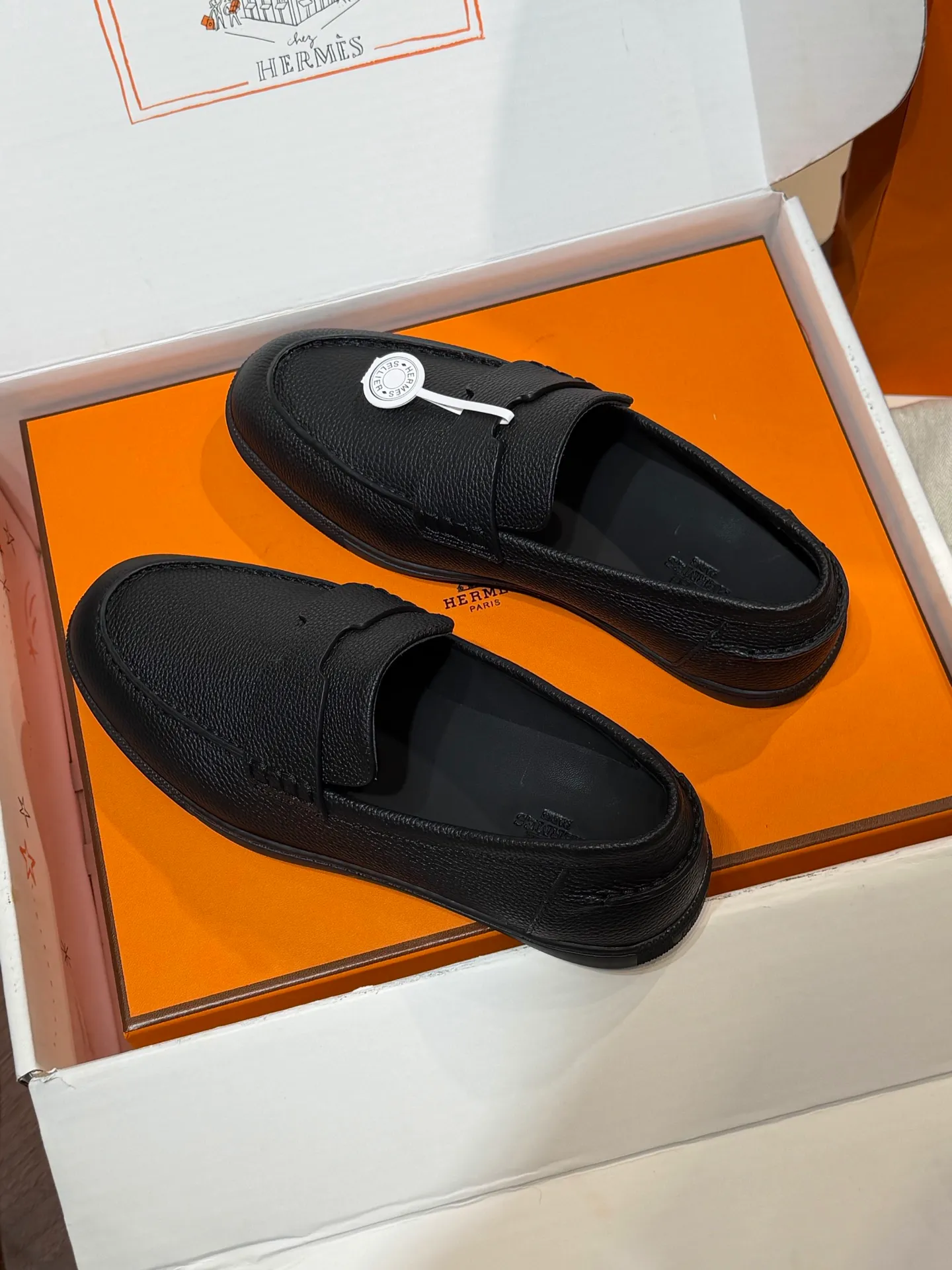 【HERMES】Top P:800💰-Size: 39-44 (38.45. Customized) H Home Freesstyle Men's Loafers Calfskin and Epsom Heritage calfskin high-top sports shoes, the soles are decorated with saddle stud buckle patterns, creating a modern urban style. Imported cowhide + cowhide lining + customized TPU outsole.